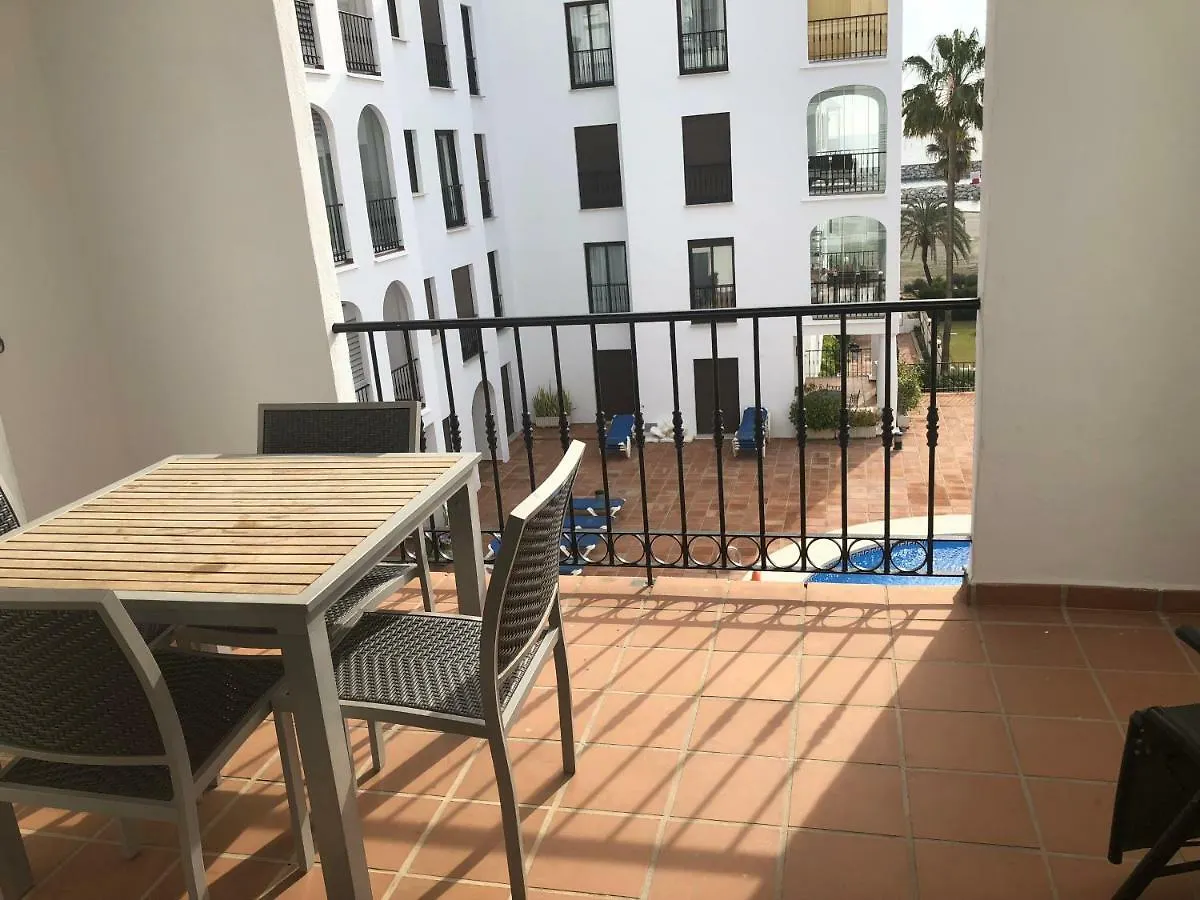 Puerto De La Duquesa Sea View Apartment Manilva