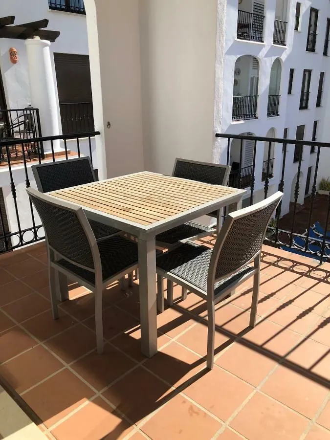 Puerto De La Duquesa Sea View Apartment Manilva