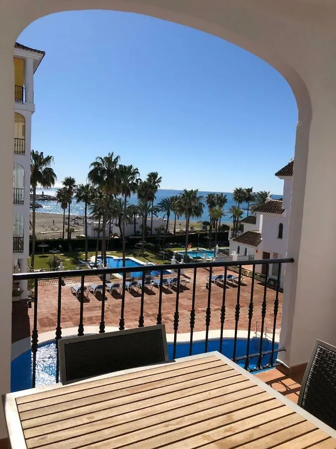 Puerto De La Duquesa Sea View Apartment Manilva